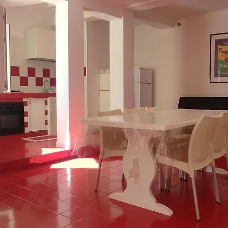 Red House דירה *